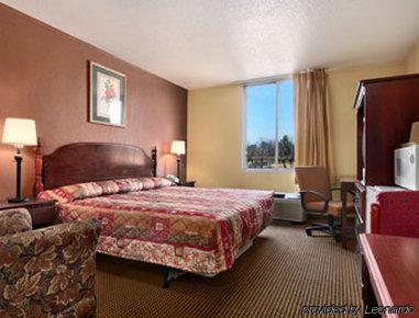 Quality Inn 3*